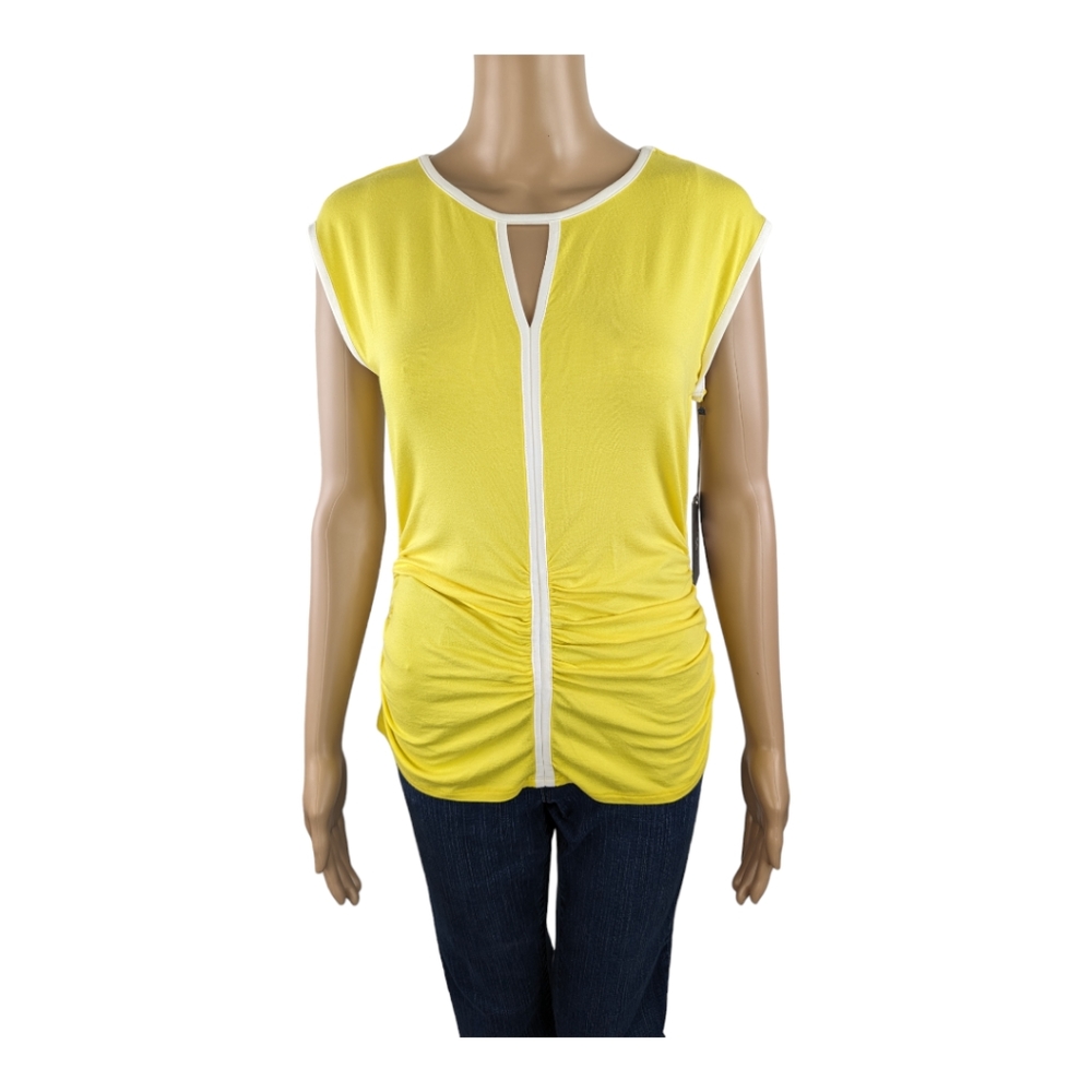 Vince Camuto Oasis Contrast Trim Keyhole Top S